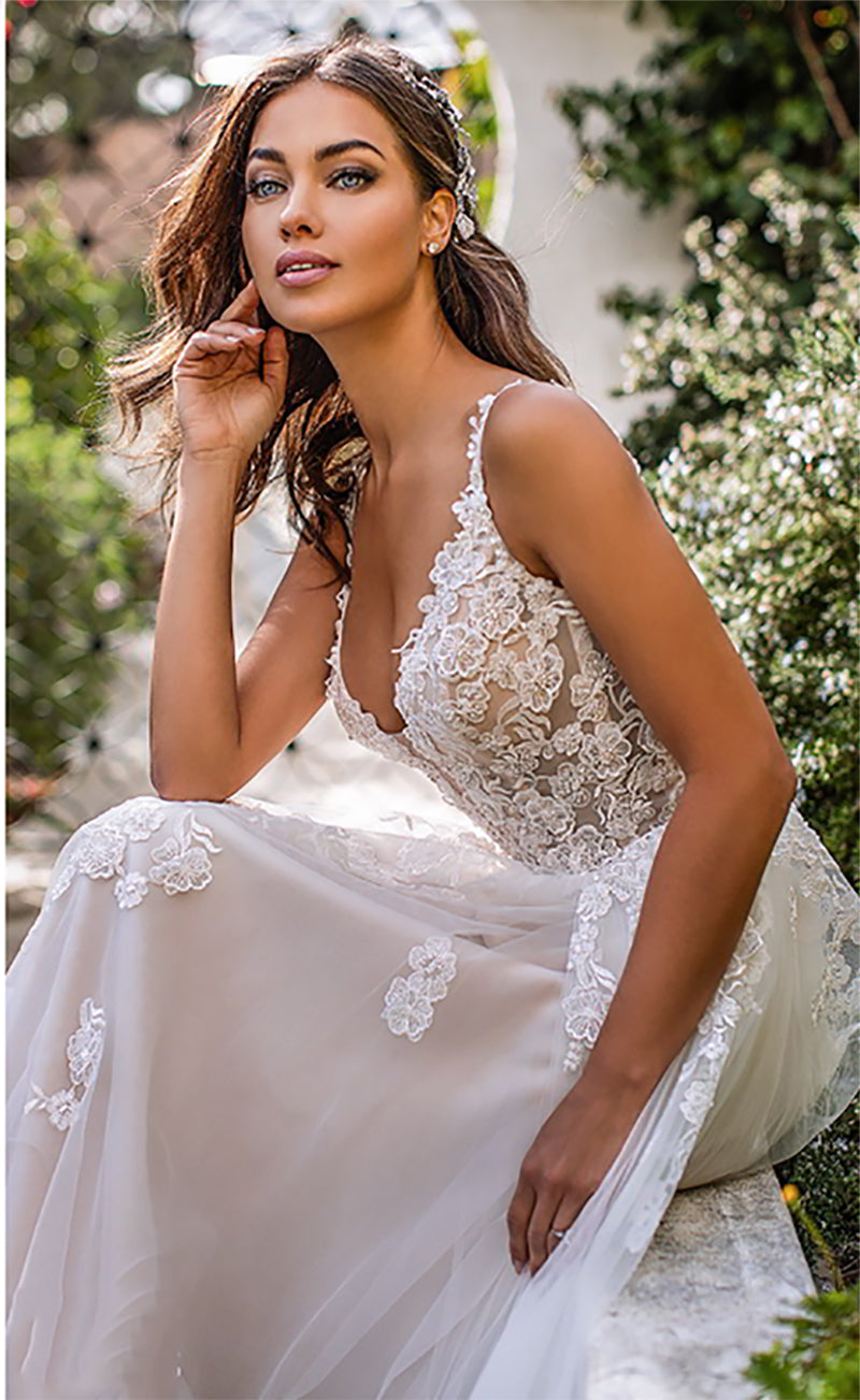 Vestido de novia ligero con tirantes