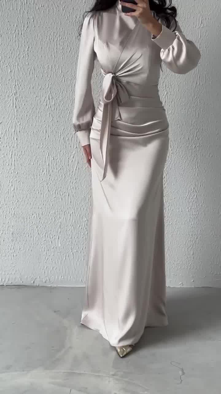 Vestido ajustado de cintura alta