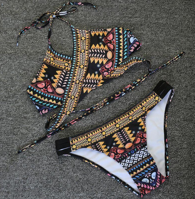 Bikini con estampado de estilo étnico