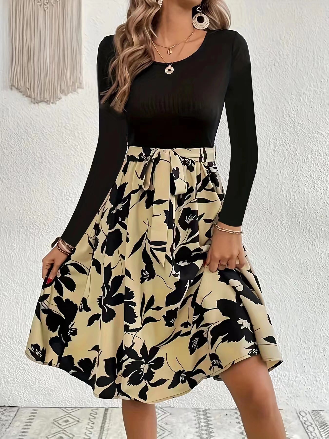 Vestido de manga larga con estampado floral