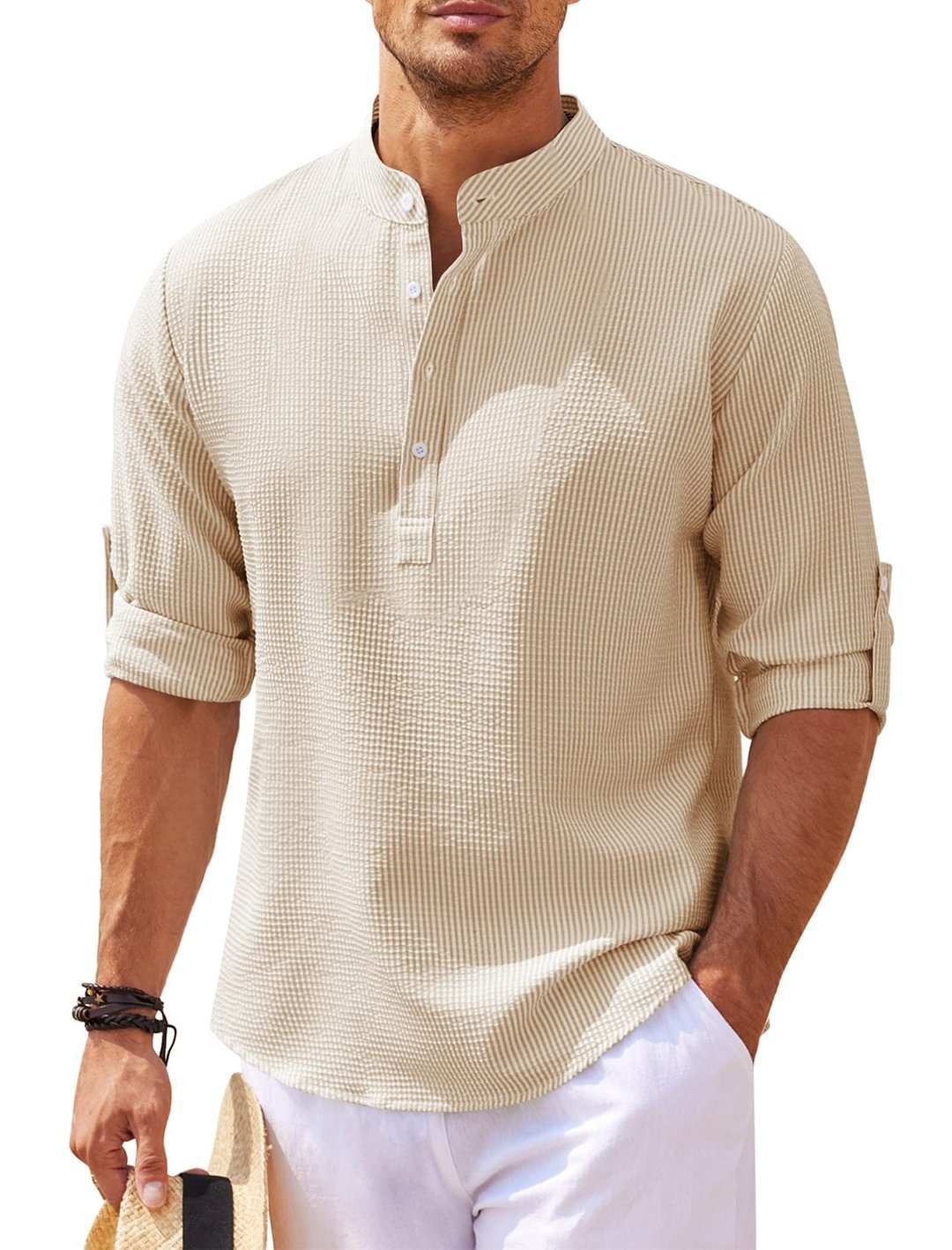 Camisa con botones y cuello alto