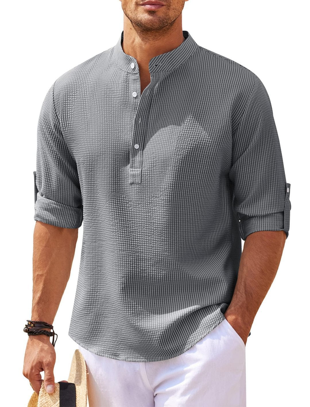 Camisa con botones y cuello alto