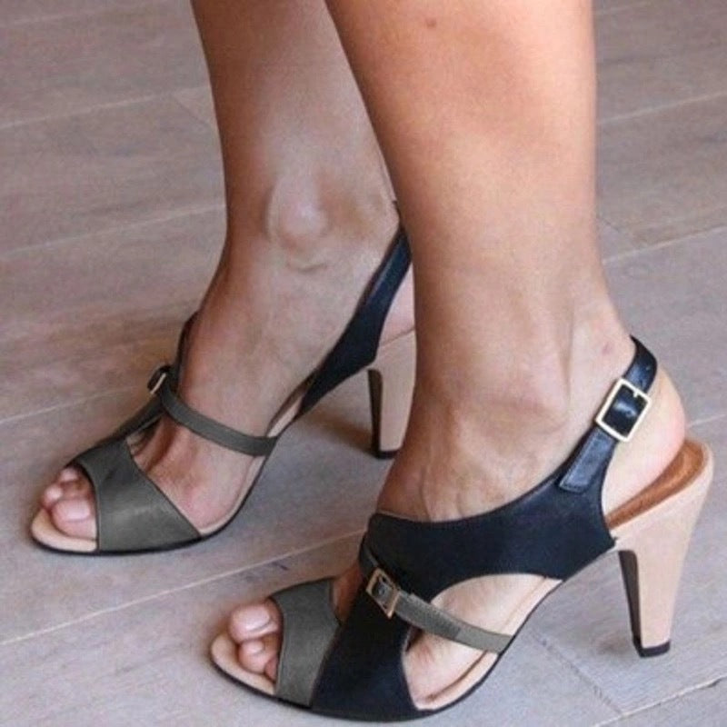 Tacones altos con boca de pez