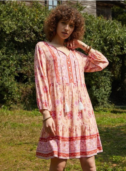 Vestido con flecos de manga larga con cuello en V y botones con estampado bohemio